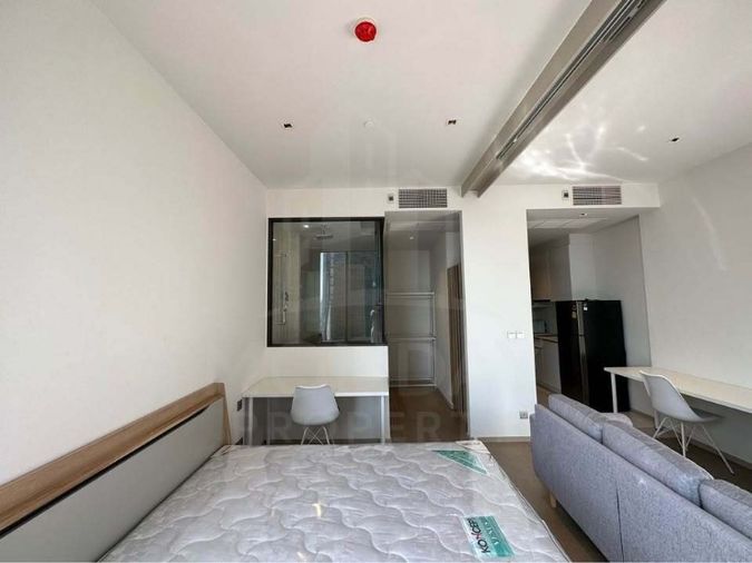 1-bed condo for rent, 35 sqm, Ashton Silom