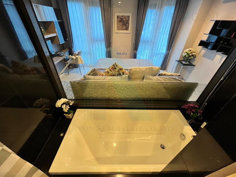 🚩 For Rent Condo RHYTHM SUKHUMVIT 36-38 Building 1, Floor 15,1 bed room, Room size 50.00 sqm
