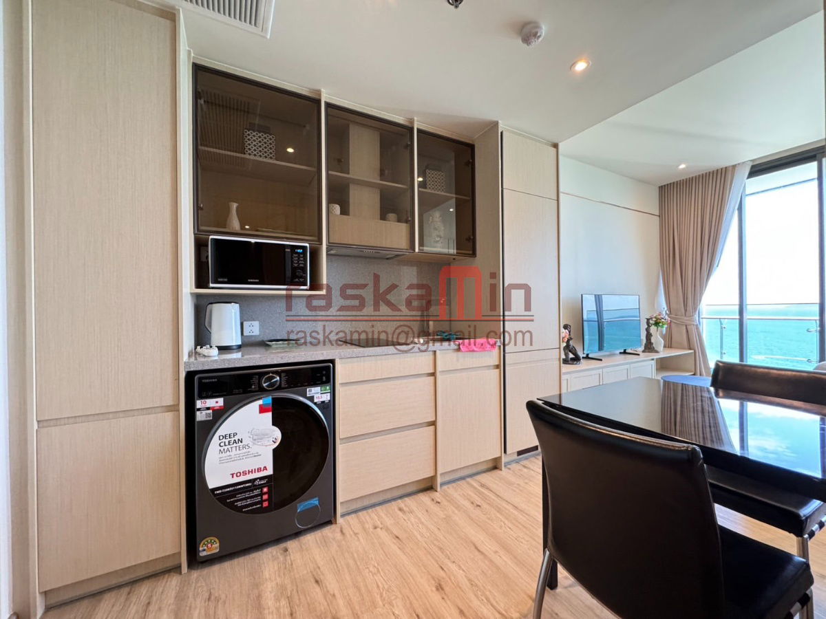 picture Luxury Beachfront Condo for Rent – AROM Wongamat, Pattaya - 3/13