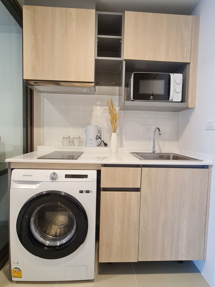 picture For Rent “ Phyll Phahol 34  “Fully furniture and ready to move in >>contact us  Line@assetrootz  - 3/9