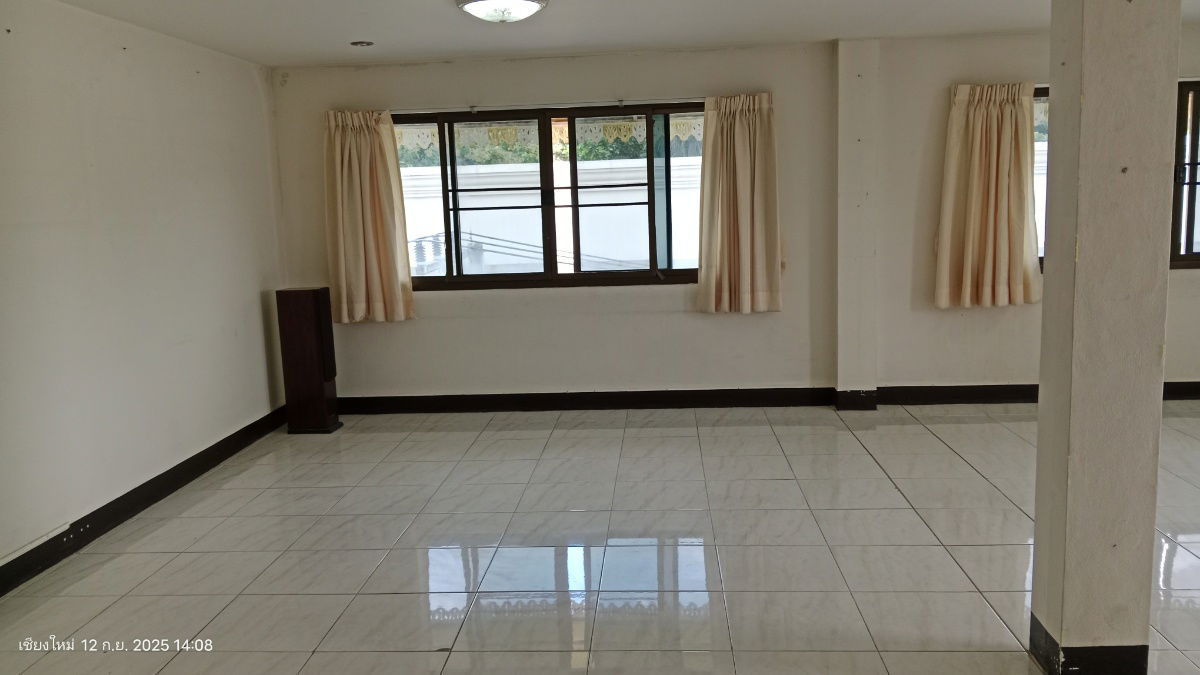 picture Medium building four floor near MAYA  - 32/50