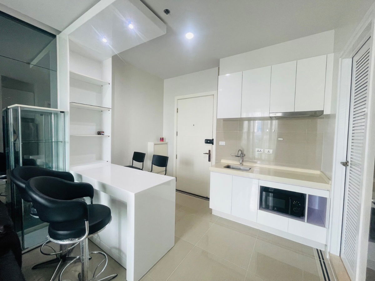 รูป ปล่อยเช่าคอนโด ทีซี กรีน พระราม 9 (TC Green Rama 9) ห้องสวยเหมือนใหม่ เฟอร์ครบ ราคาดี! - รูปที่ 4/12