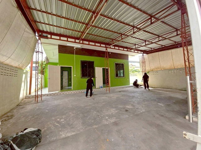 picture Phetkasem69-77 HomePro Petchkasem 1.2km. Single-story house for rent 30 sq.wa. 120 sq.m.MRT LakSong - 1/8