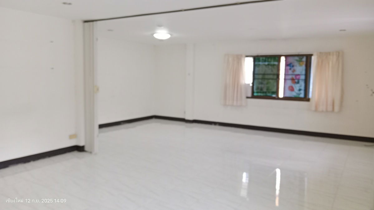 picture Medium building four floor near MAYA  - 36/50