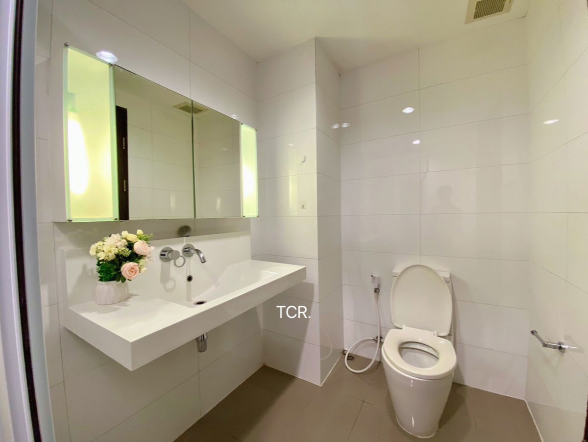 รูป ห้องสวย✨ให้เช่า " 𝐑𝐡𝐲𝐭𝐡𝐦 𝐑𝐚𝐭𝐜𝐡𝐚𝐝𝐚 " 1 ห้องนอน 46 ตร.ม. ติด MRT-รัชดาภิเษก [251217] - รูปที่ 17/17