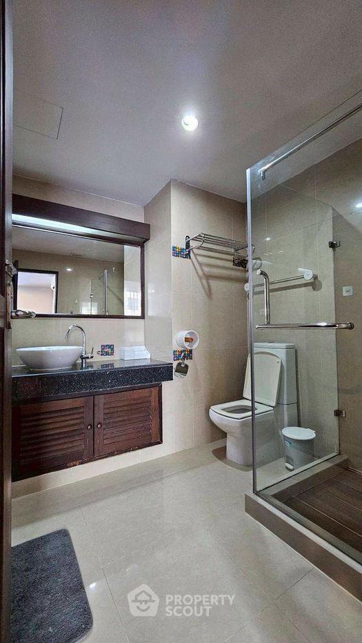 picture 1-BR Condo at The Peak Sukhumvit 15 Condominium near ARL Makkasan (ID 2308145) - 4/12
