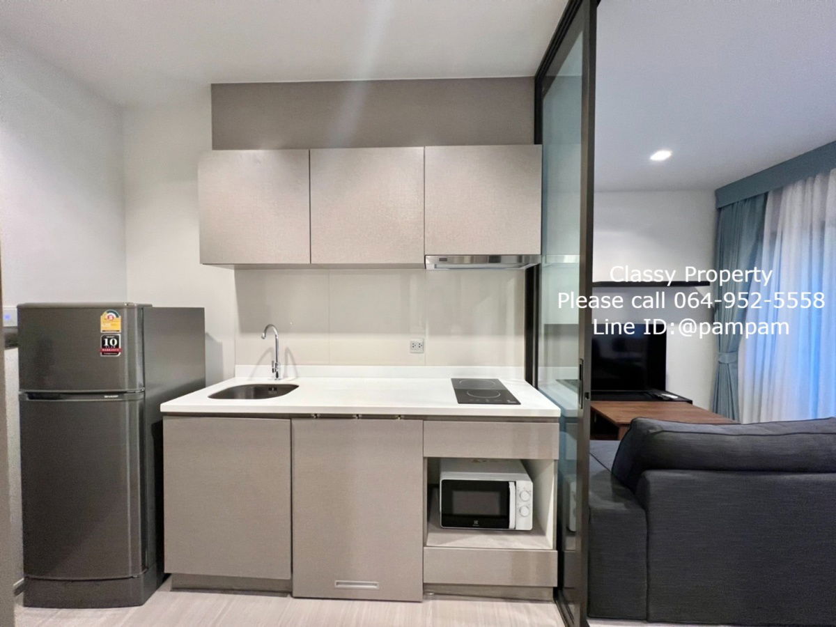 picture *** Condo for rent : Life Asoke-Rama 9  Studio High floor Fully furnished Separate kitchen near MRT Rama9 Special 15,000 Baht only!!! ***  - 8/12