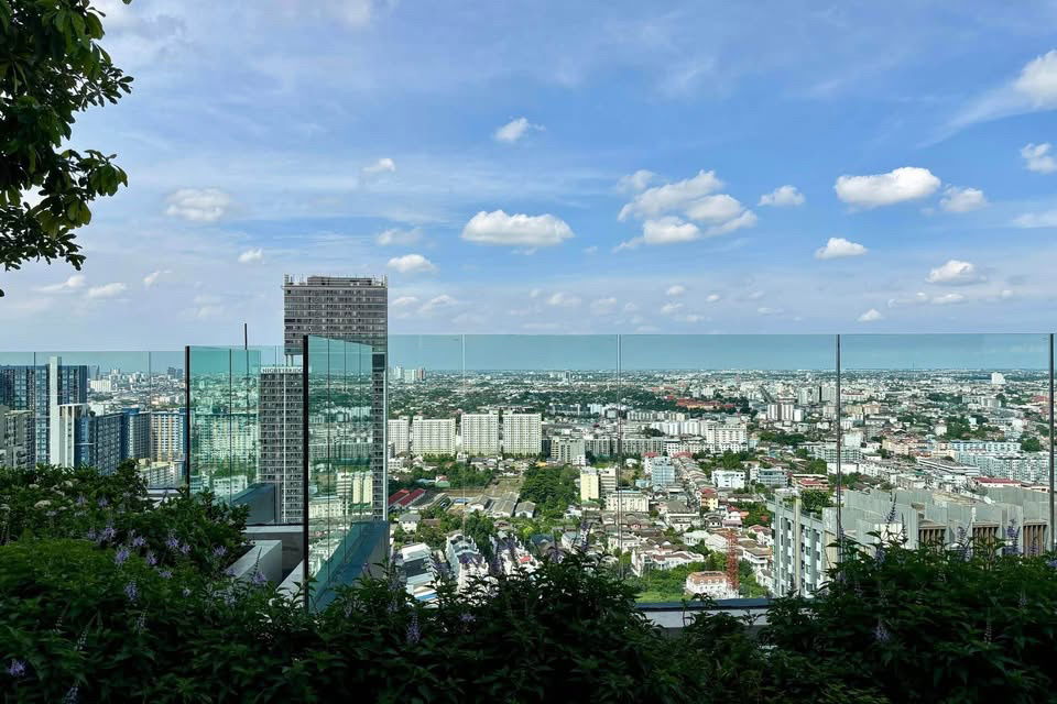 picture Aspire Onnut Station ( Code; S-APN 1 ) - 8/14