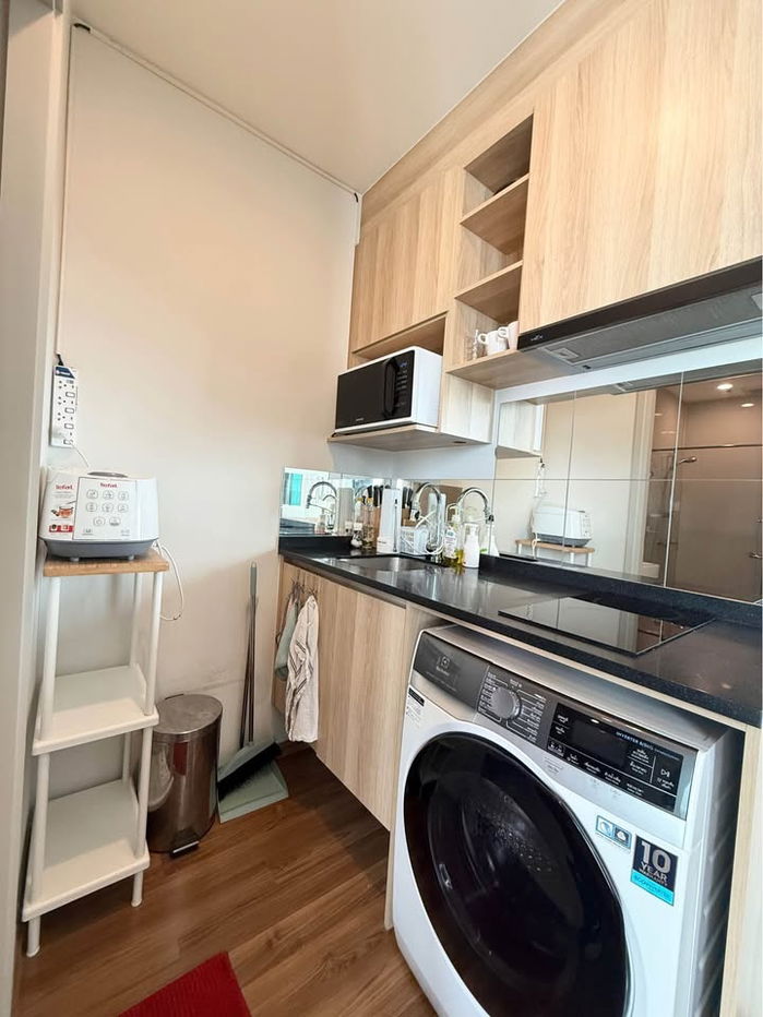 picture Code: KJ8752  for rent Noble Revolve Ratchada 2 // Line ID: @kjcondo (with @) // - 3/10