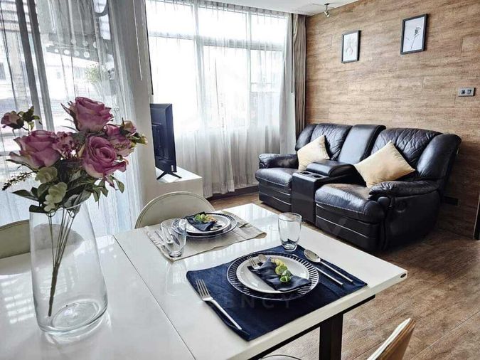 1-bed condo for rent, 43.5 sqm, J.W. Boulevard Srivara