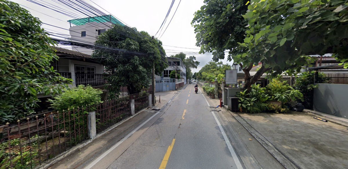 รูป ขายที่ดิน ซอย อุดมสุข 29 ทะลุออกซอย วชิรธรรมสาธิต 32 ได้ ! - รูปที่ 3/4
