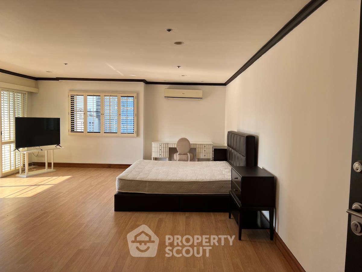 picture 4-BR Condo at Kallista Mansion near ARL Makkasan (ID 1993734) - 11/18