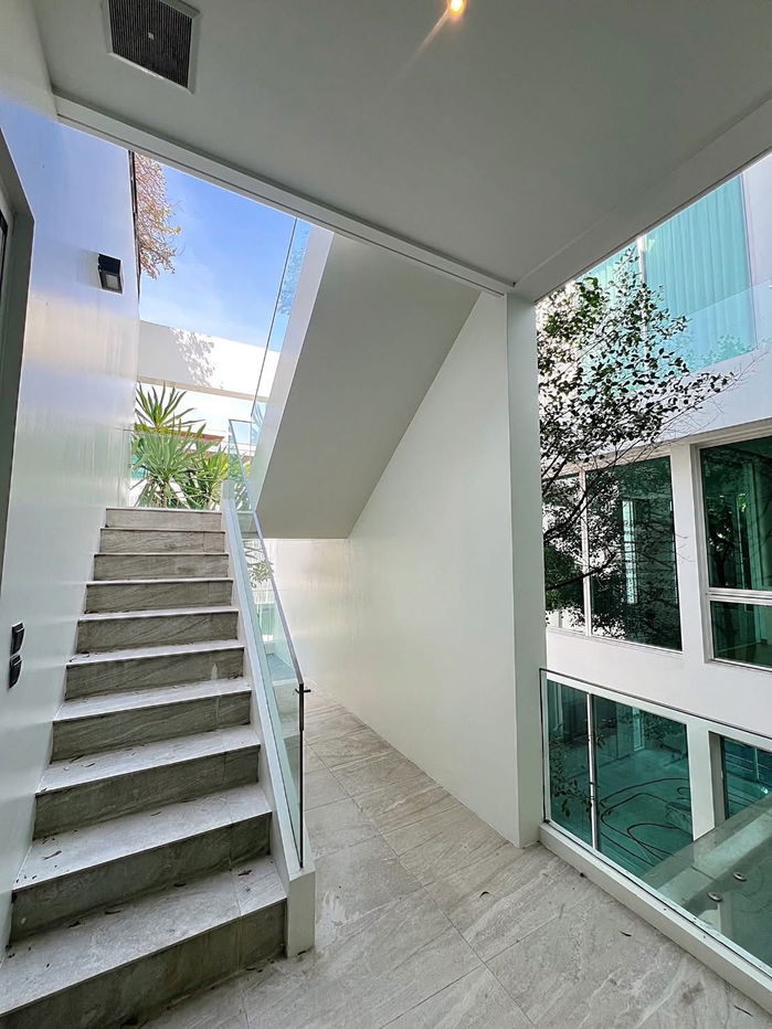 รูป ให้เช่าบ้านเดี่ยว Pool Villa VIVE เอกมัย รามอินทรา มีลิฟท์ ใกล้ Central Eastville 4 ห้องนอน - รูปที่ 15/16
