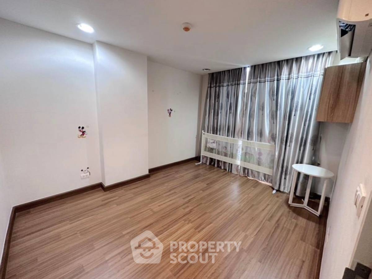 picture 1-BR Condo at Zenith Place Sukhumvit 42 Condominium near BTS Ekkamai (ID 1168017) - 3/6