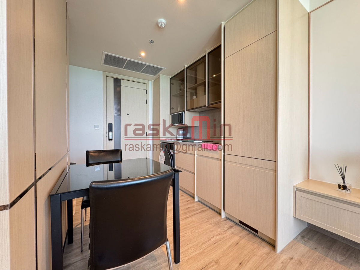 picture Luxury Beachfront Condo for Rent – AROM Wongamat, Pattaya - 2/13