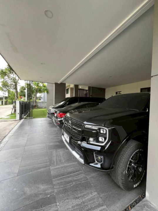 picture ❖ Rare Unit ❖ Detached house, 2 floors | 5 bedrooms, 7 bathrooms | 93.00 sq.wah, 375.00 sq.m. | Near TriamUdomSuksaPattanakarnNonthaburi School - 23/27