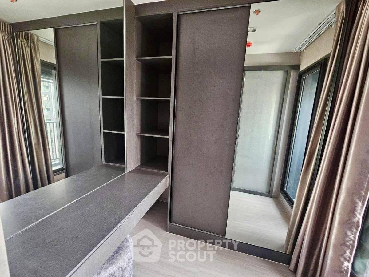 picture 1-BR Condo at Life Ladprao near BTS Ha Yaek Lat Phrao (ID 2309064) - 8/10