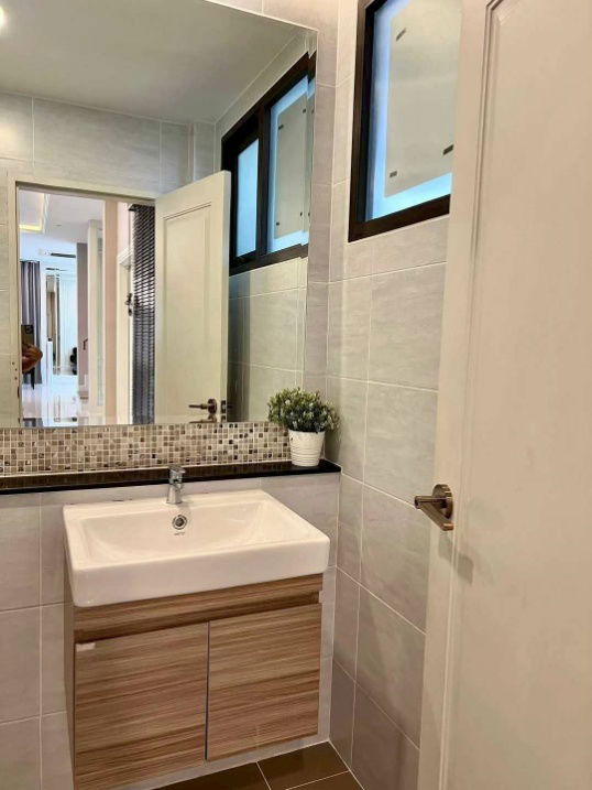 picture ❖ Rare Unit ❖ Detached house, 2 floors | 5 bedrooms, 7 bathrooms | 93.00 sq.wah, 375.00 sq.m. | Near TriamUdomSuksaPattanakarnNonthaburi School - 9/27