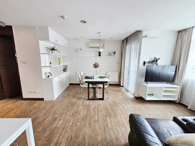 1-bed condo for rent, 43.5 sqm, J.W. Boulevard Srivara