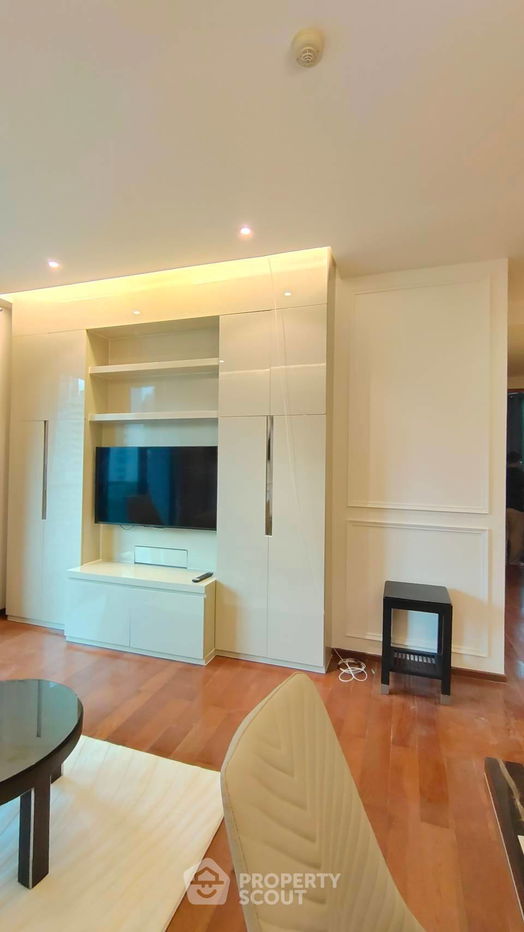 รูป คอนโด 2-ห้องนอน ที่ ดิ แอดเดรส สุขุมวิท 28 ใกล้ BTS พร้อมพงษ์ (ID 2300581) - รูปที่ 5/7