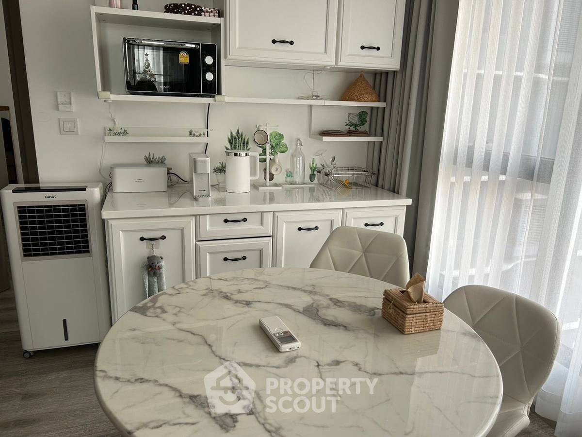 picture 2-BR Condo at Ideo Mobi Asoke near MRT Phetchaburi (ID 1608823) - 1/9