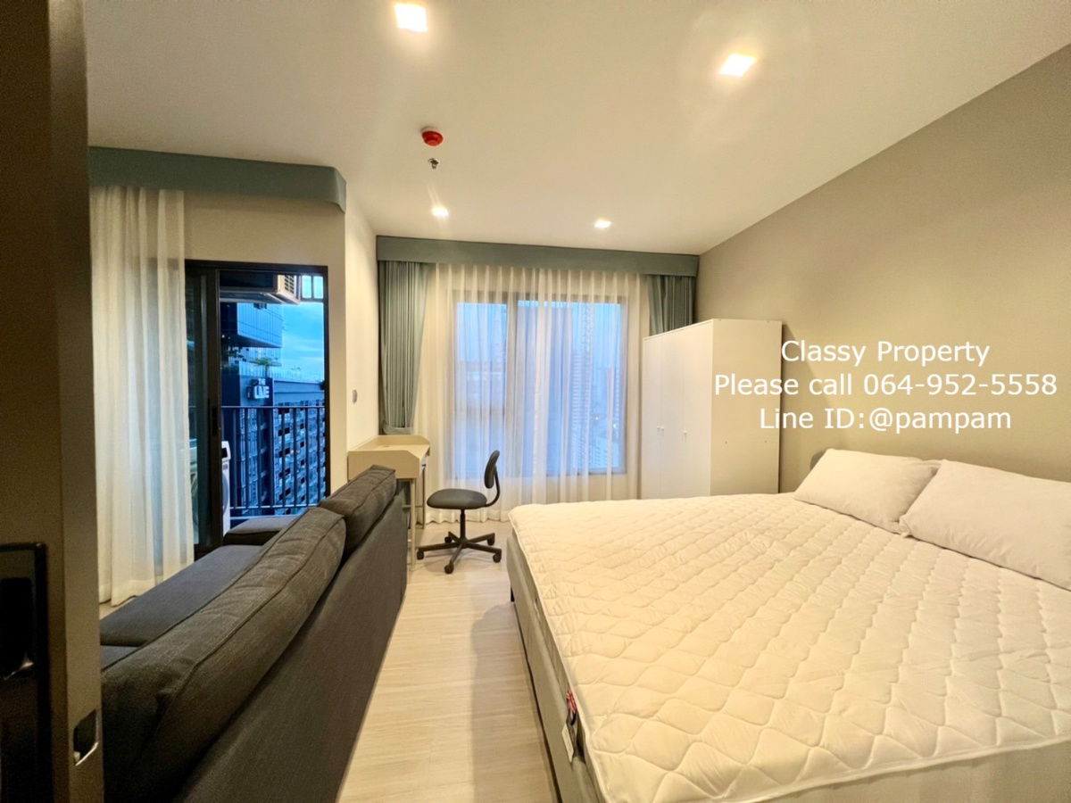 picture *** Condo for rent : Life Asoke-Rama 9  Studio High floor Fully furnished Separate kitchen near MRT Rama9 Special 15,000 Baht only!!! ***  - 5/12