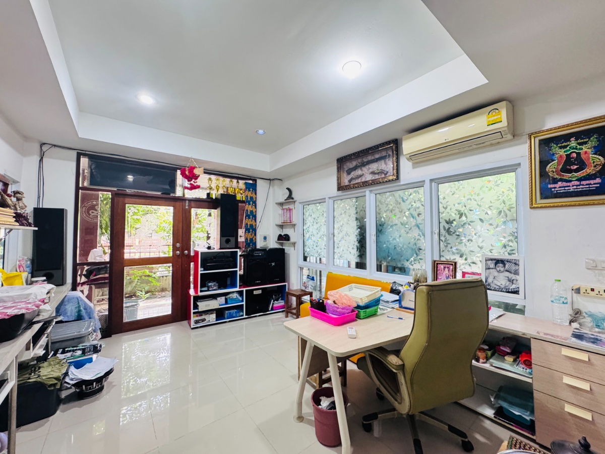 รูป  ขายบ้านเดี่ยว ทำเลดี ติดถนนราชพฤกษ์!  หมู่บ้านดิเอมเมอรัลด์ การ์เด้น 4 & สปอร์ตคลับ - รูปที่ 5/12