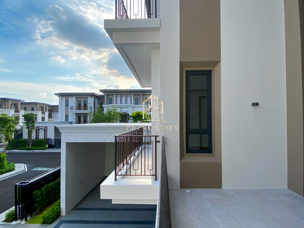 picture Exclusive 3-Storey Luxury Mansion CINQ ROYAL The Eighteen, Bangna KM.7 - 27/46