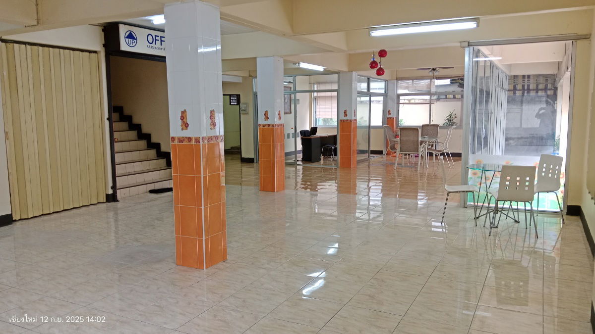 picture Medium building four floor near MAYA  - 7/50