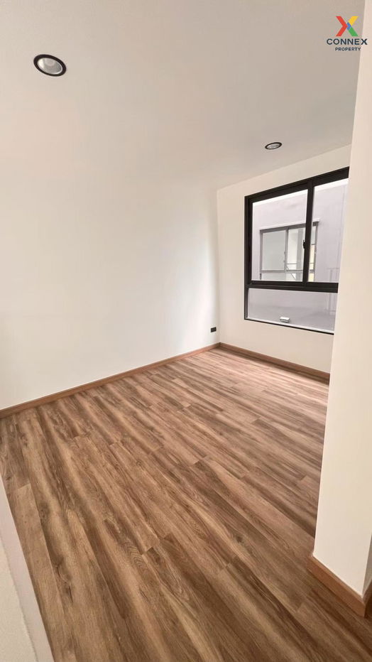 picture For Rent Townhouse/Townhome  , PATIO Watcharapol-Ramindra , MRT-Vatcharaphol , Tha Raeng , Bang Khen , Bangkok , CX-131016 ✅ Live chat with us ADD LINE @connexproperty ✅  - 6/8