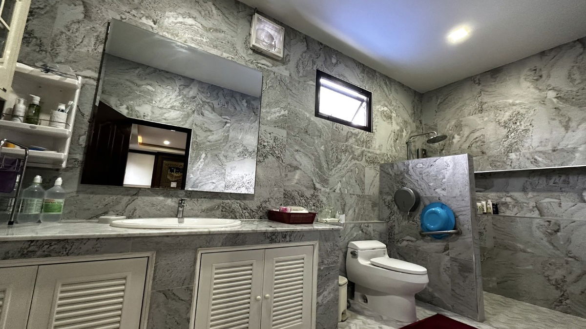picture House for Sale, Phatthanakan 46 – Only 150 m from the main road, close to the expressway and the yellow line BTS - 9/15