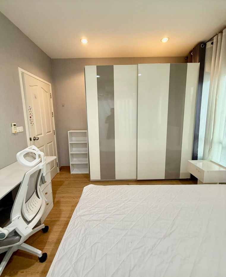 picture For Rent: Single House at Passorn Pride Srinakarin – Namdaeng Modern home in a well-established residential project, offering a peaceful atmosphere - 7/13