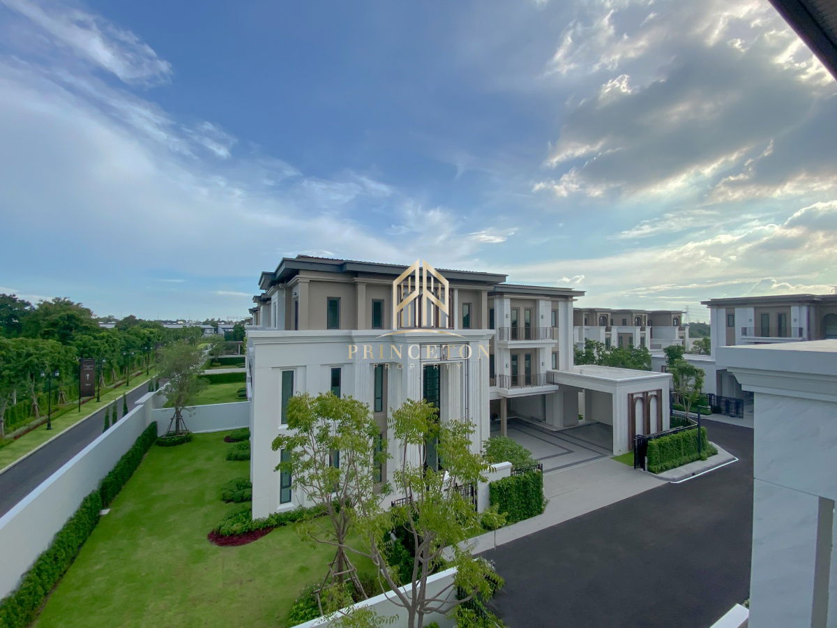 picture Exclusive 3-Storey Luxury Mansion CINQ ROYAL The Eighteen, Bangna KM.7 - 35/46