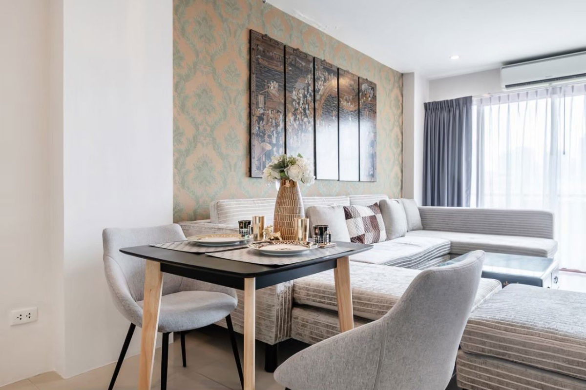 picture ✨ Luxurious city room Price 18,900 baht/month 📍 Near MRT Huai Khwang, Fully Furnished, ready to move in - 17/25