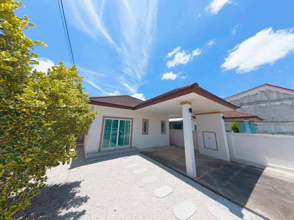 picture sale! Single-story house, ready to move in, in the city, 3 bedrooms, 50 sq wah (160 sq m), price 3.38 million baht. - 17/18