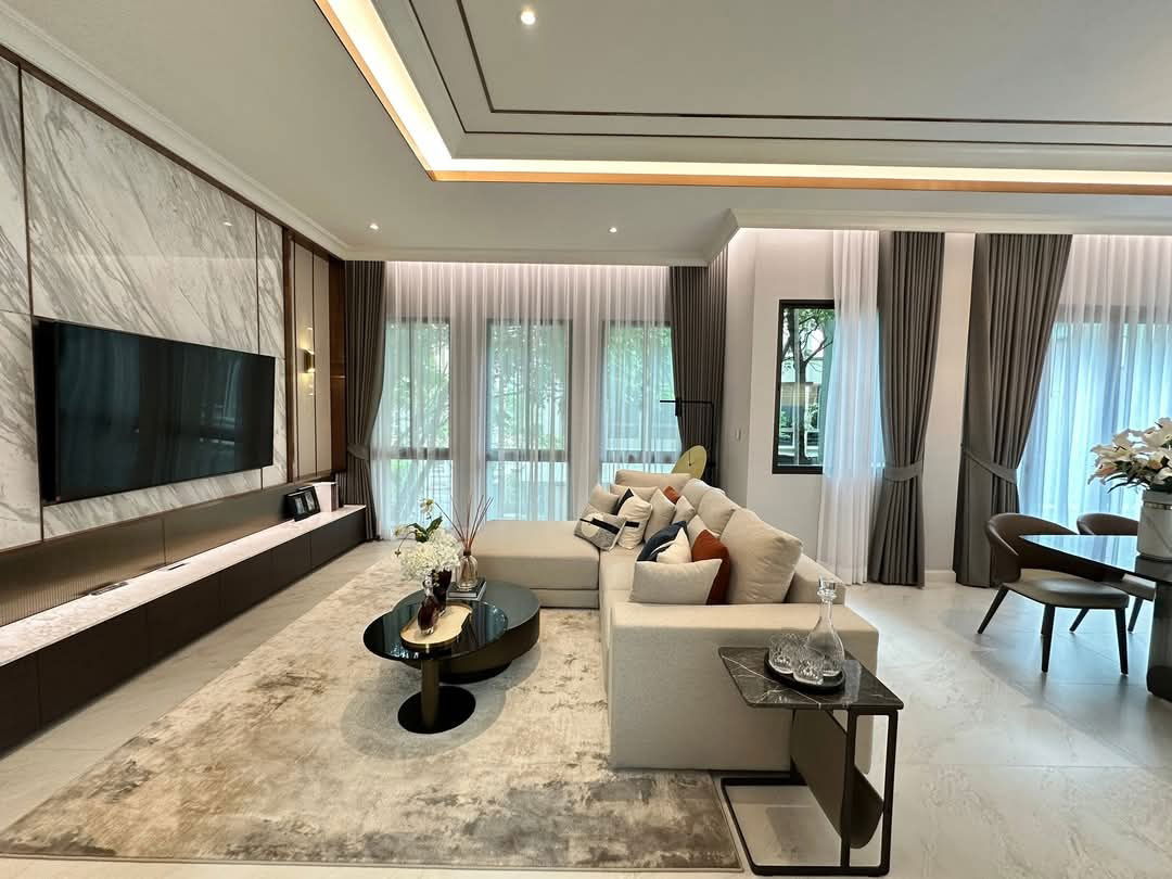picture For rent Lavista Prestige Village Ekkamai 10 4 Bedroom 2 Multipurpose Rooms Private Elevator - 2/13