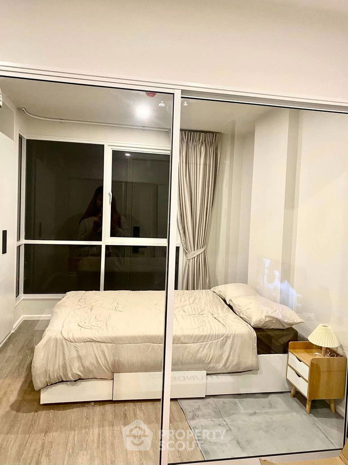 picture 1-BR Condo at Blue Phahonyothin 35 near BTS Ratchayothin (ID 2309148) - 1/12