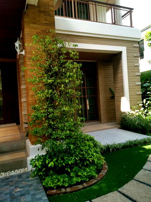 Houses for rent Bangkok : Narasiri Pattanakarn-Srinakarin 3 bedroom 4bathroom