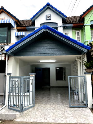ขายทาวน์โฮม : หมู่บ้านลุมพินีบางบัวทอง บ้านทาวน์เฮาส์ 2 ชั้น