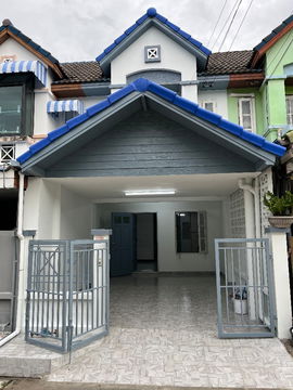 หมู่บ้านลุมพินีบางบัวทอง บ้านทาวน์เฮาส์ 2 ชั้น