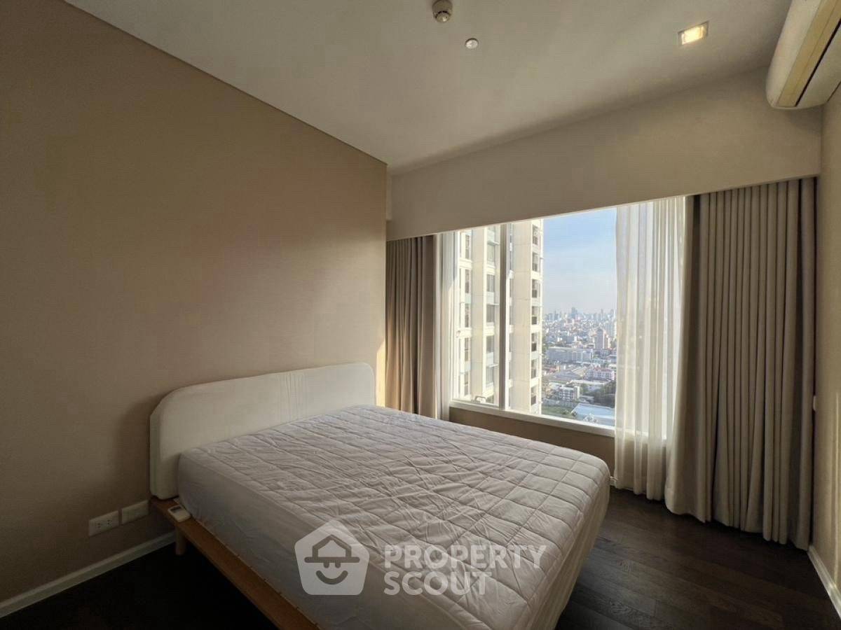 picture 2-BR Condo at The Saint Residences near MRT Phahon Yothin (ID 2309296) - 7/12