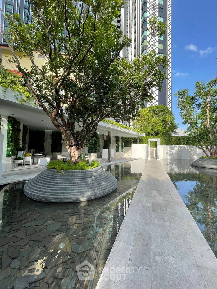 picture 1-BR Condo at Life Ladprao near BTS Ha Yaek Lat Phrao (ID 2307133) - 8/14