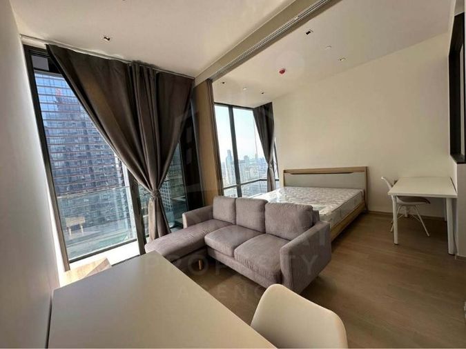 1-bed condo for rent, 35 sqm, Ashton Silom