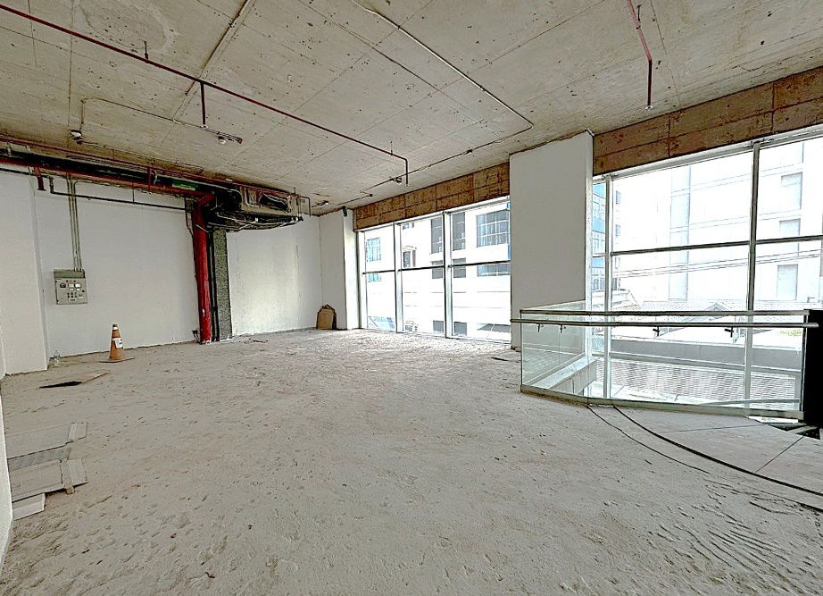 picture Retail Space for Rent on Thonglor Main Road ** NO CO-AGENT ** - 3/7