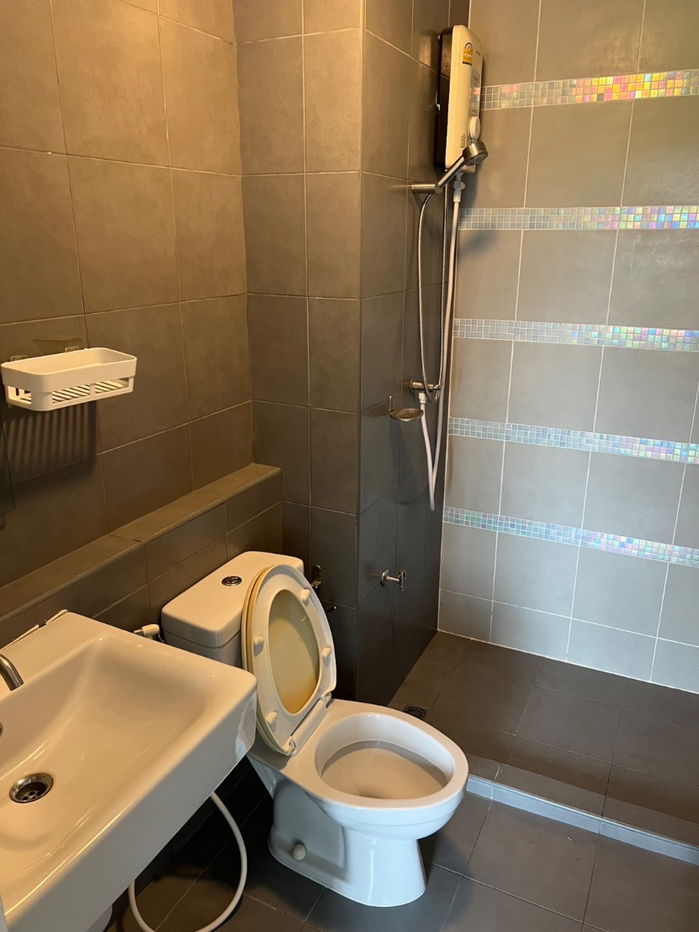 picture 📌𝐔𝐏𝐃𝐀𝐓𝐄 𝐑𝐎𝐎𝐌 𝟐𝟎𝟐𝟓📌 Condo for rent at Campus Resort Bangna [Beautiful built-in room+washing machine] ID LINE: atccity 💻 - 7/7