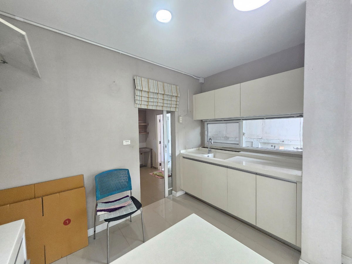 picture 🏠 5 bedrooms, Golden Location, Near Rama 2 Expressway - 13/29