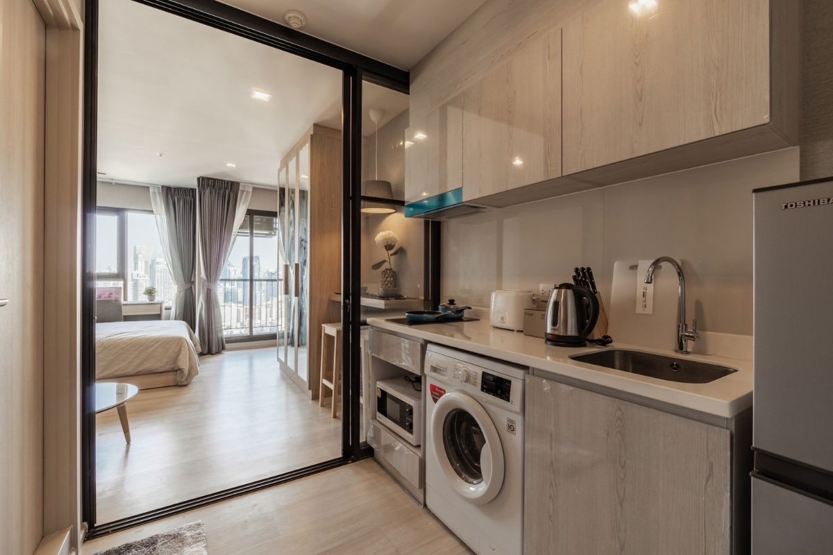 picture 🔥🔥🔥For rent Condo Life one wireless - 11/13