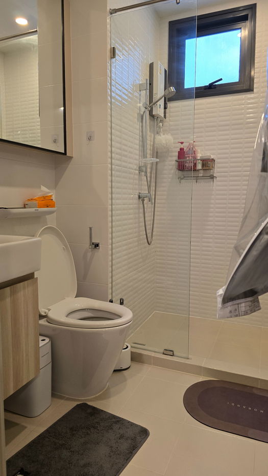 picture FOR RENT — 1 Bedroom Corner Unit on the 19th Floor with an exclusive layout (only one unit per floor) - 7/19