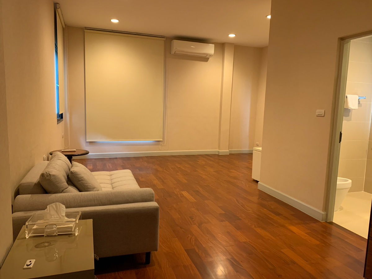 picture GH01240 - Grand Bangkok Boulevard Ratchada - Ramindra 2 - 10/21