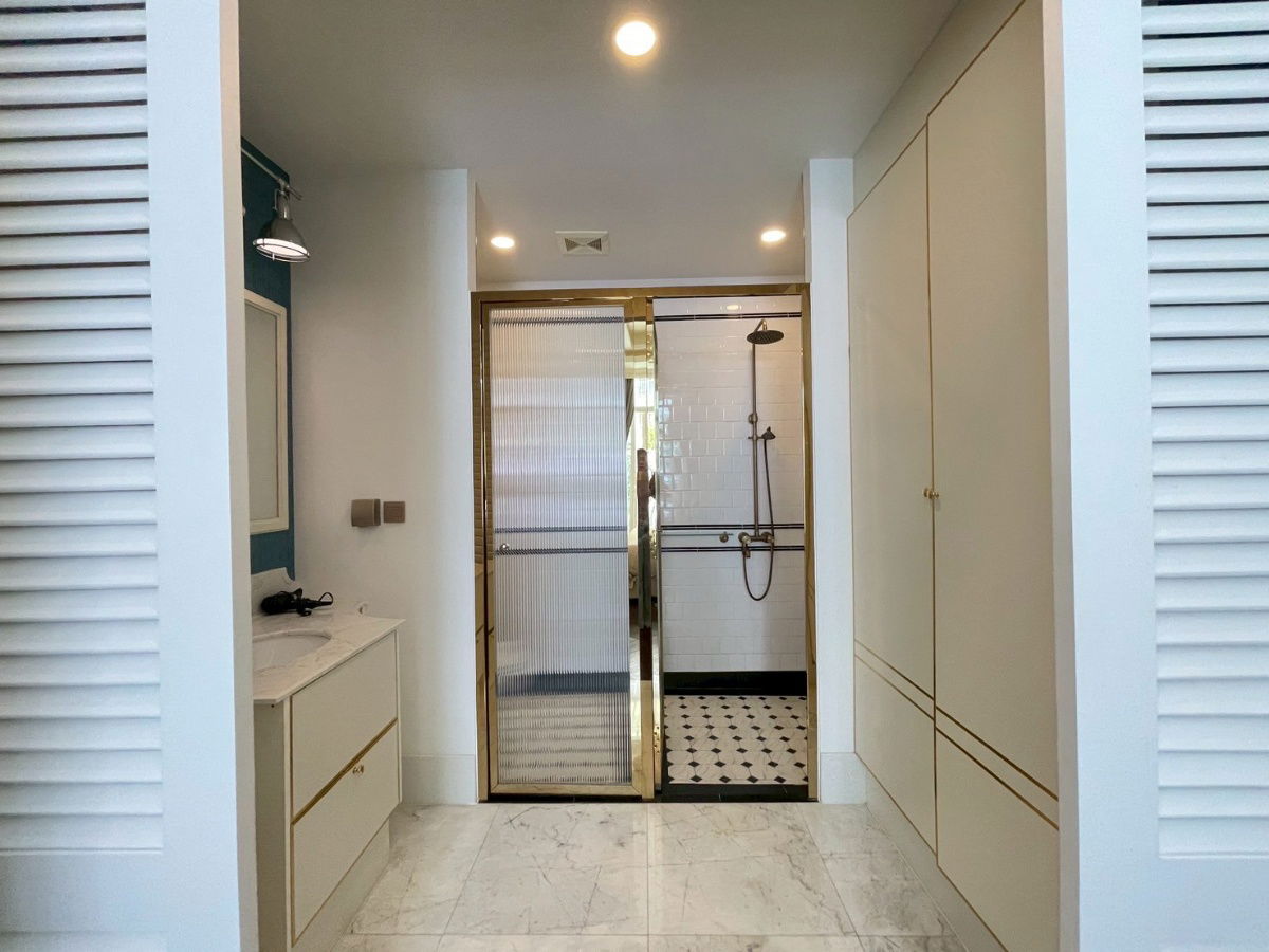 picture For rent Grand Florida Beachfront Condo Resort Pattaya convenient transportation swimming pool view fully furnished ready to move in - 13/27
